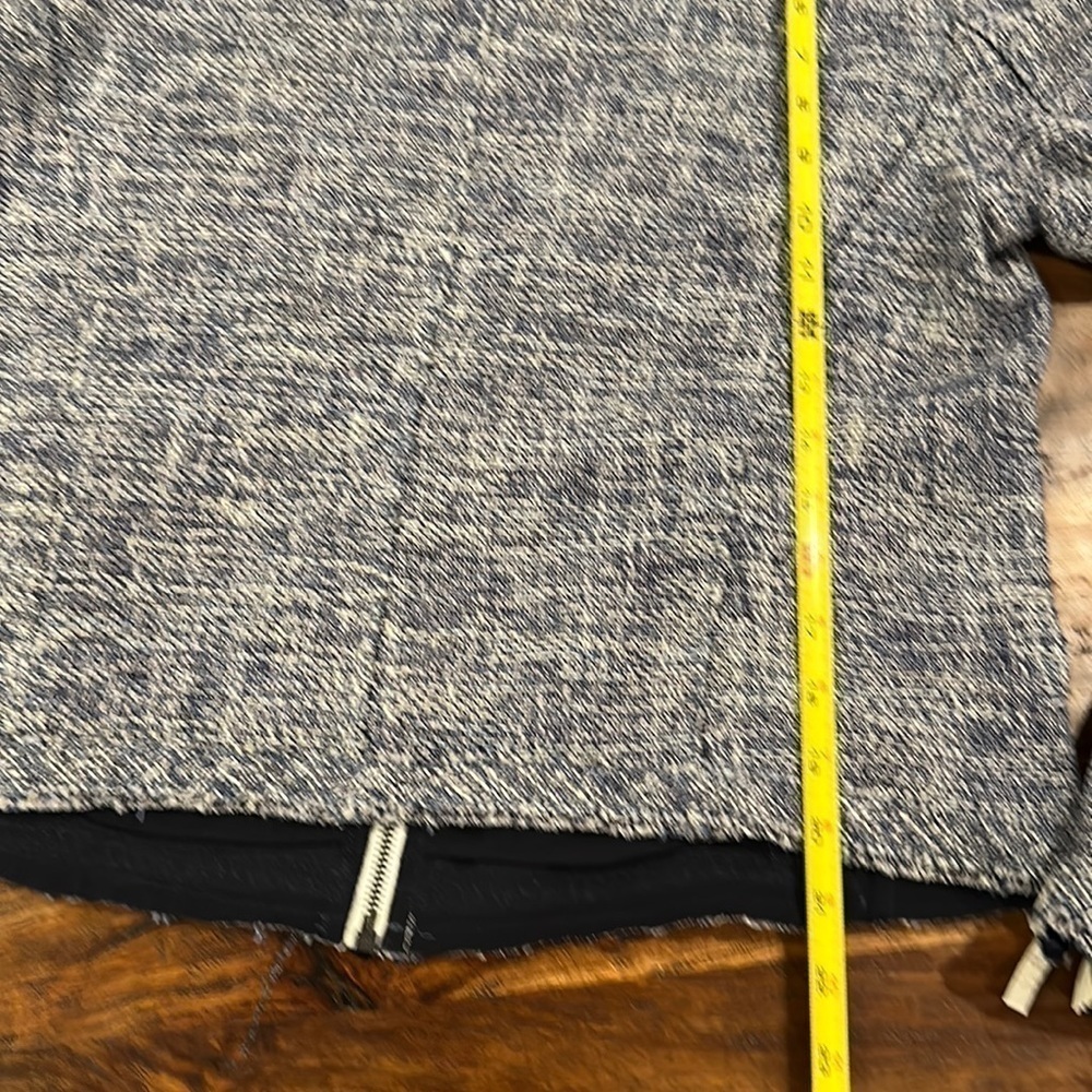 Elie Tahari Collarless Tweed Zip Cropped Blazer Size Large - Picture 10 of 13